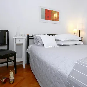 Center Apartment